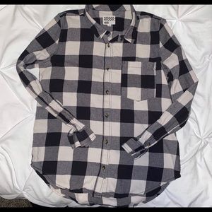 Black and white vans flannel